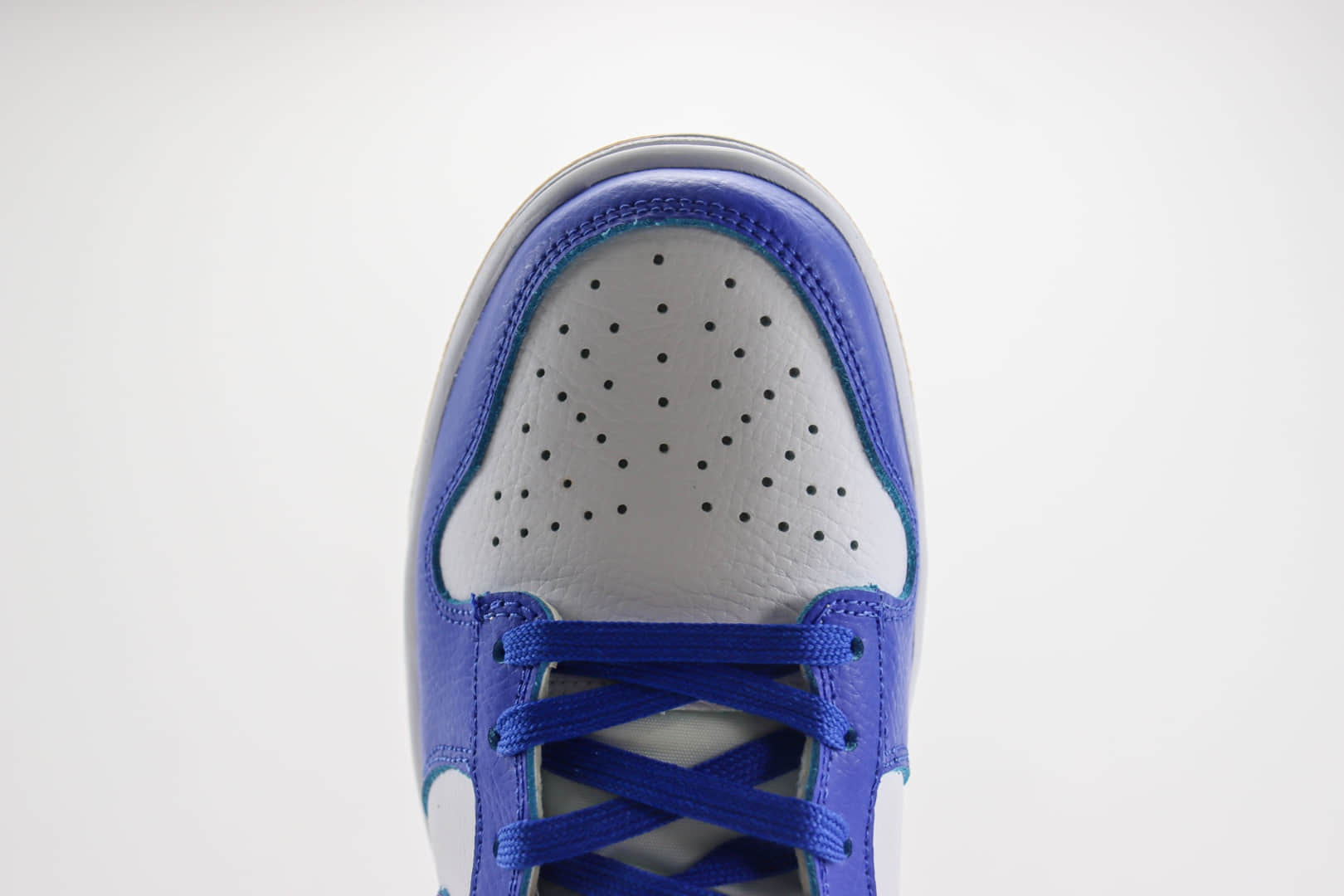 耐克Nike SB Dunk High纯原版本高帮SB Dunk白蓝板鞋 莆田耐克货源 货号：FV6612-001