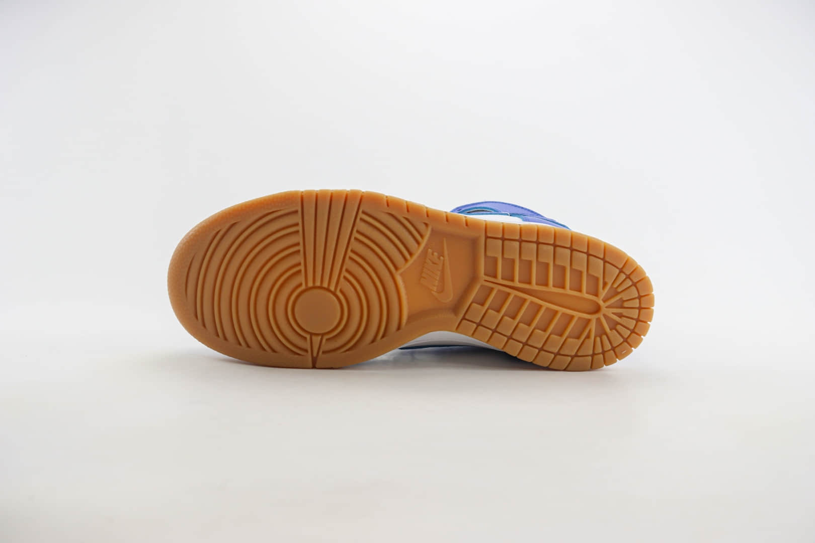 耐克Nike SB Dunk High纯原版本高帮SB Dunk白蓝板鞋 莆田耐克货源 货号：FV6612-001