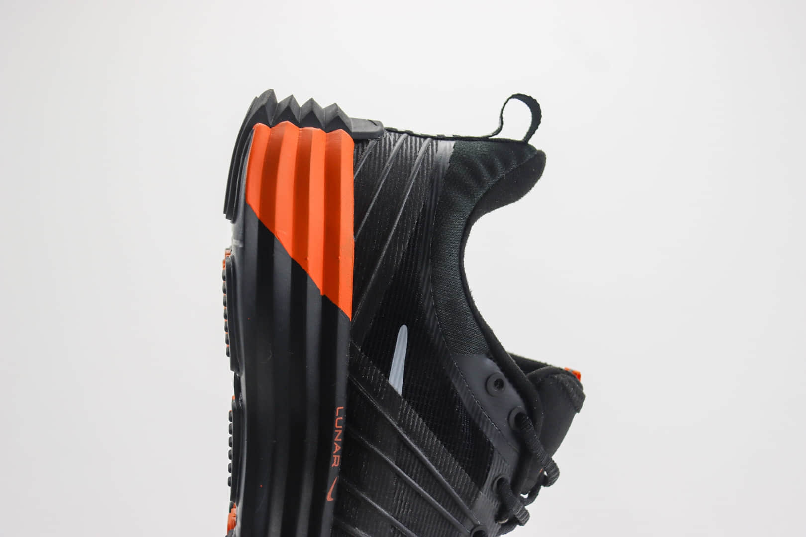 耐克Nike Runar Roam纯原版本露娜黑橙色轻量跑鞋 莆田耐克代理 货号：HJ8999-001
