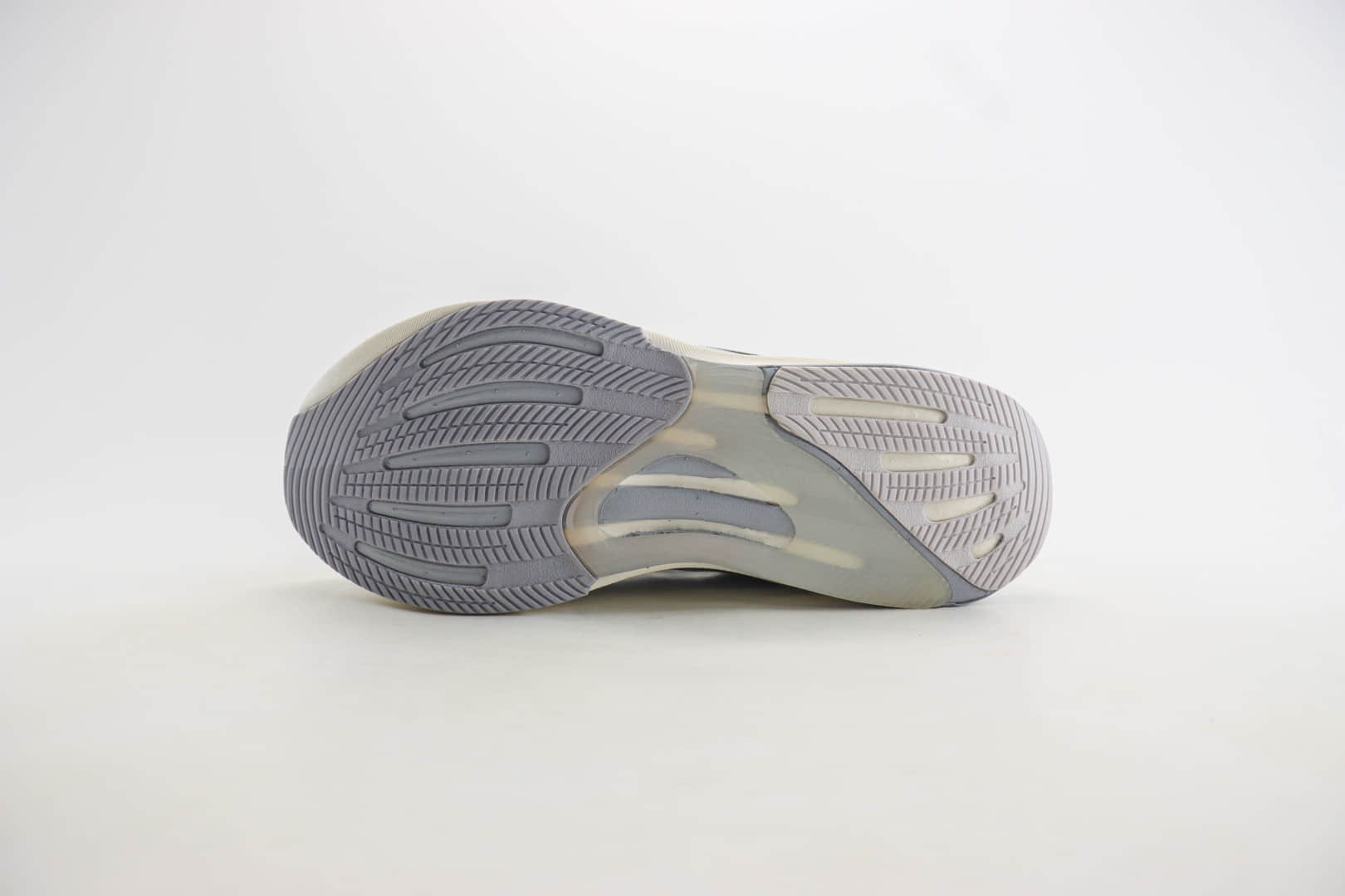 阿迪达斯Adidas Supernova Rise纯原版本黑白灰色慢跑鞋 莆田阿迪达斯货源 货号：IG5837