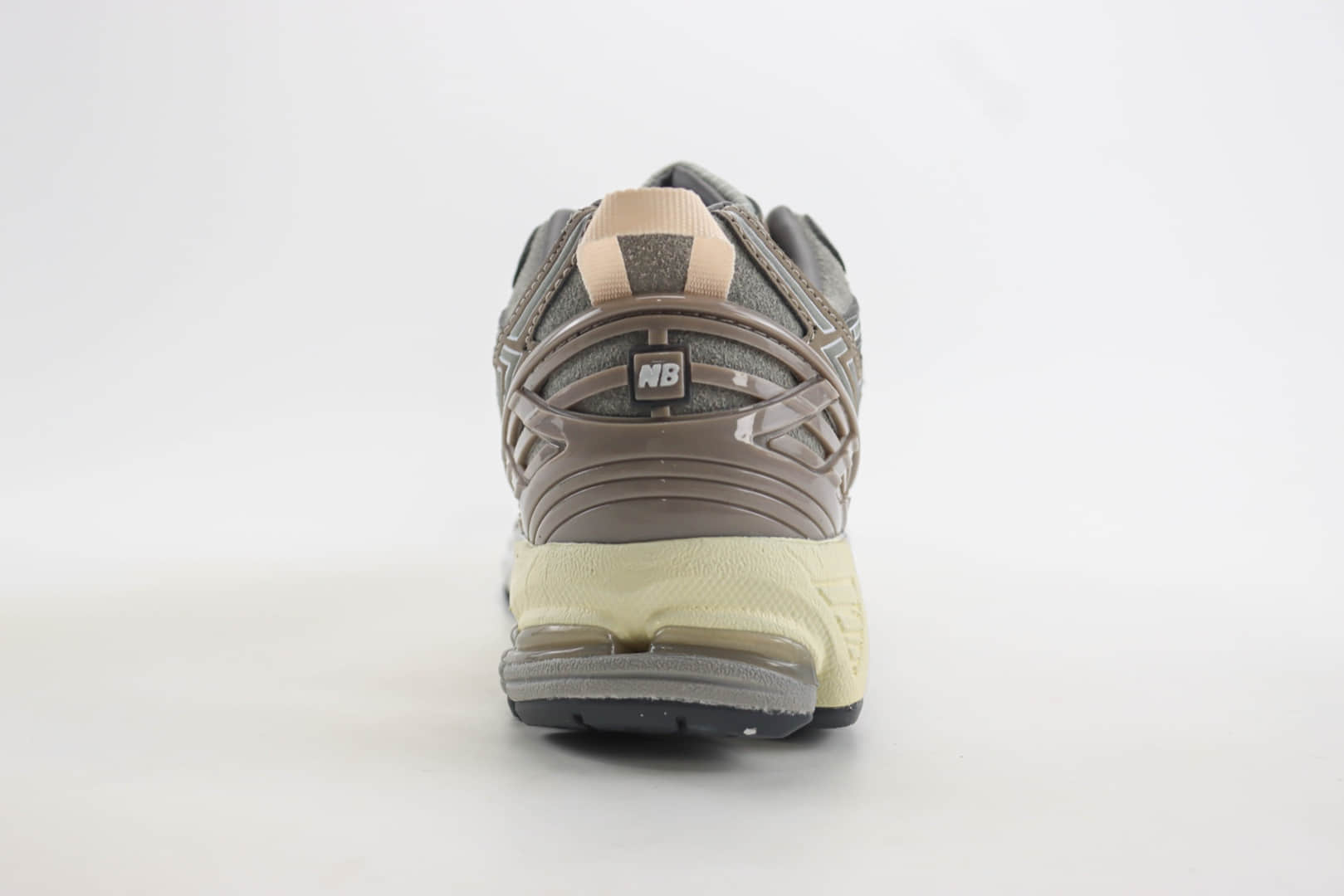 新百伦New Balance NB1906纯原版本NB系列复古慢跑鞋 复刻新百伦慢跑鞋 货号：M1906NIH