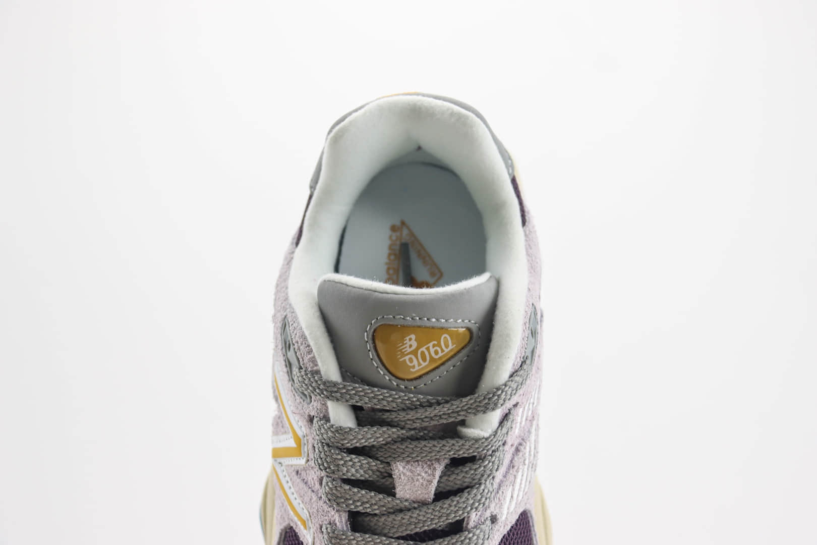 新百伦New Balance NB9060纯原版本NB9060复古慢跑鞋 新百伦NB系列跑鞋 货号：U9060SRA