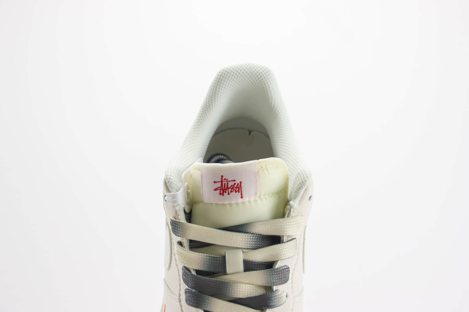 耐克Stussy x Nike Air Force 1纯原版本斯图西联名空军一号AF1白灰红板鞋 莆田天花板AF1 货号：XZ6188-015