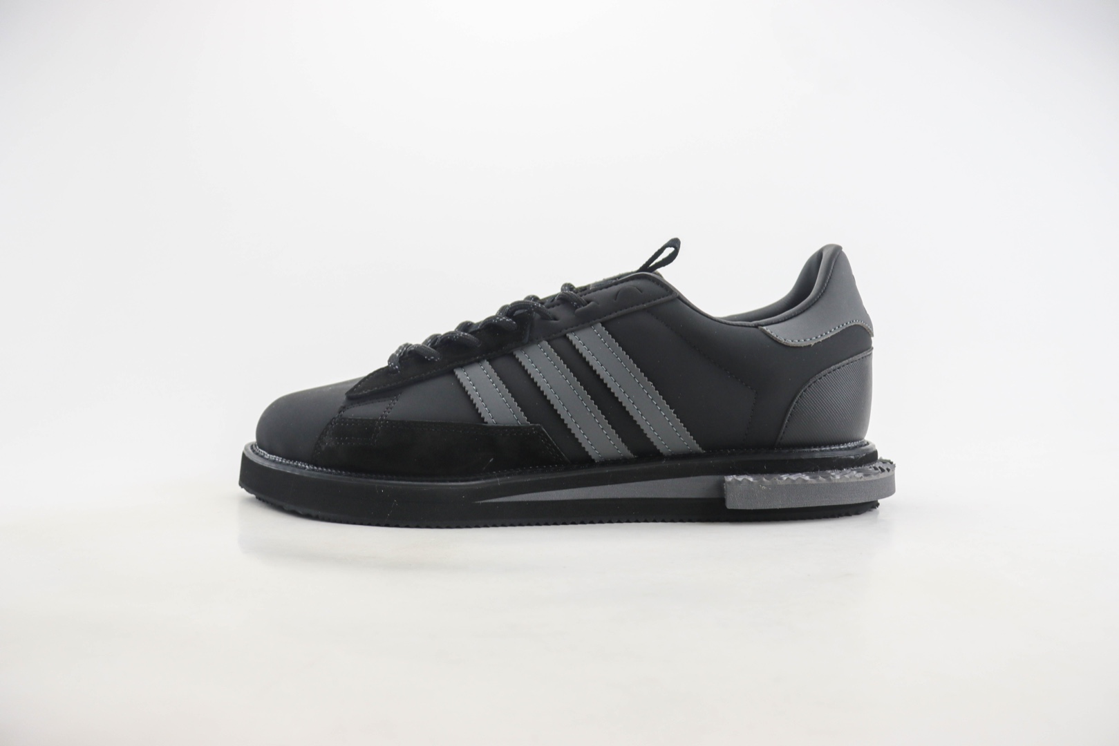 阿迪达斯adidas Originals MFX Reboot Low纯原版本学院重启系列黑灰色复古运动鞋 莆田阿迪达斯货源 货号：GX1355