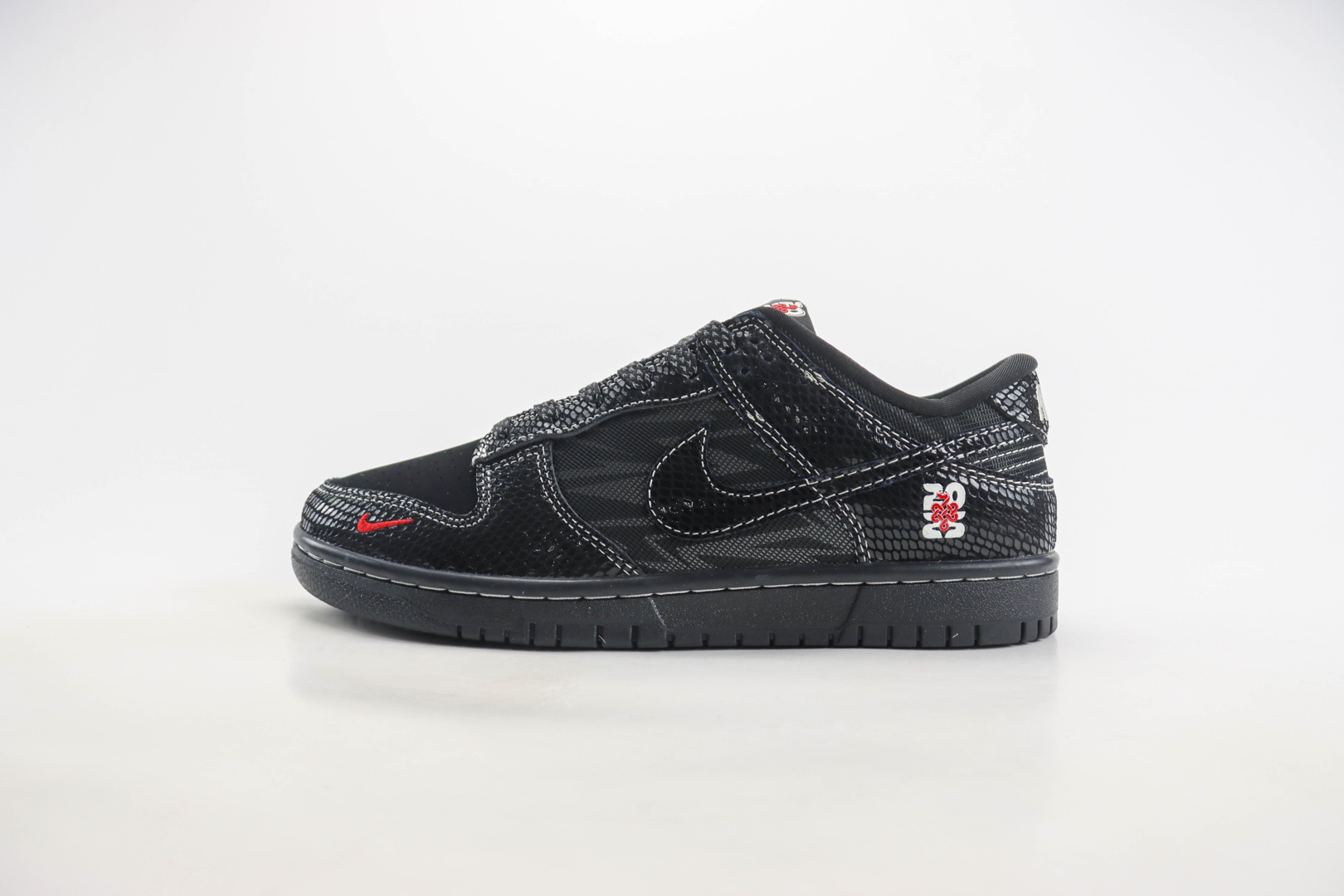 耐克Nike Dunk Low纯原版本低帮Dunk蛇年限定黑蛇休闲运动板鞋 莆田天花板Dunk 货号：CH8311-233