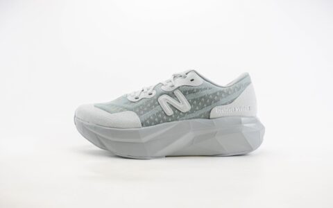 新百伦Stone Island x New Balance FuelCell Rebel V4纯原版本石头岛联名水泥灰轻便跑鞋 莆田新百伦货源 货号：MRCELVD4