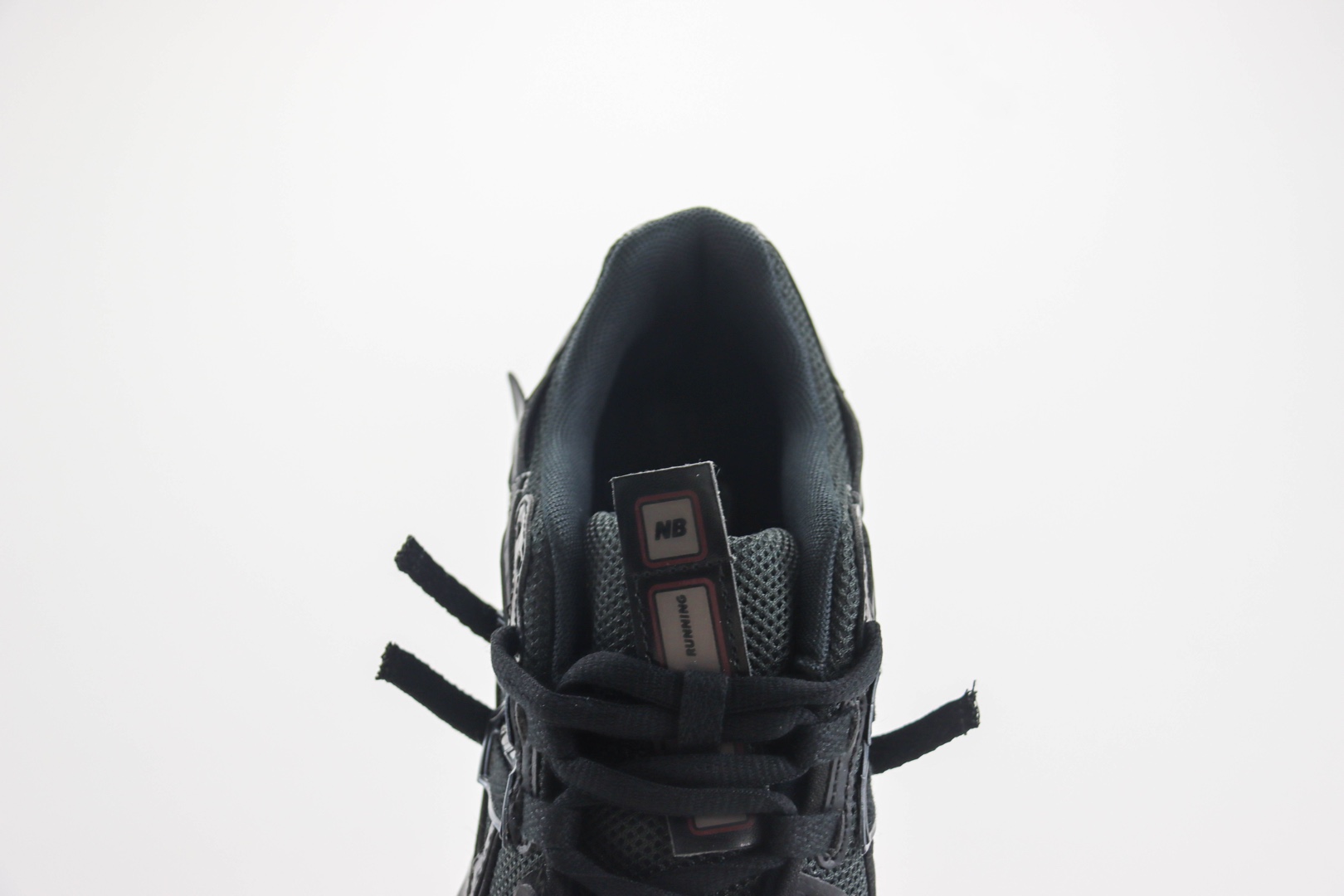 新百伦New Balance 1906纯原版本黑武士NB1906复古解构老爹鞋 莆田新百伦货源 货号：M1906AF