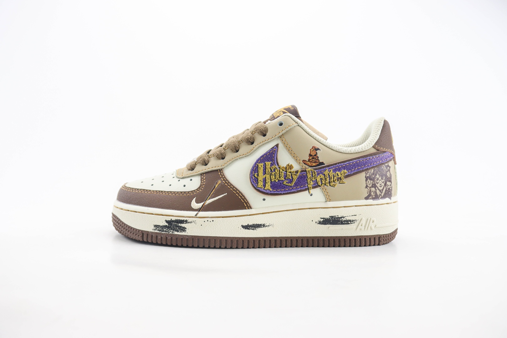 耐克Nike Air Force 1'07 Low “Harry Potter”纯原版本空军一号AF1哈利波特漫画涂鸦低帮板鞋 莆田耐克代理 货号：LJ2288-111