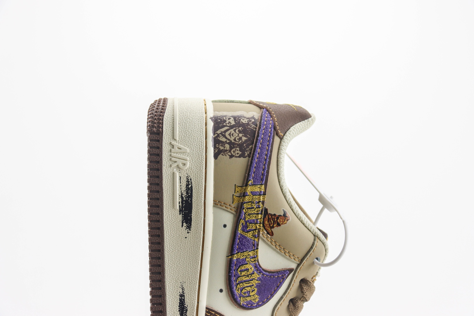 耐克Nike Air Force 1'07 Low “Harry Potter”纯原版本空军一号AF1哈利波特漫画涂鸦低帮板鞋 莆田耐克代理 货号：LJ2288-111