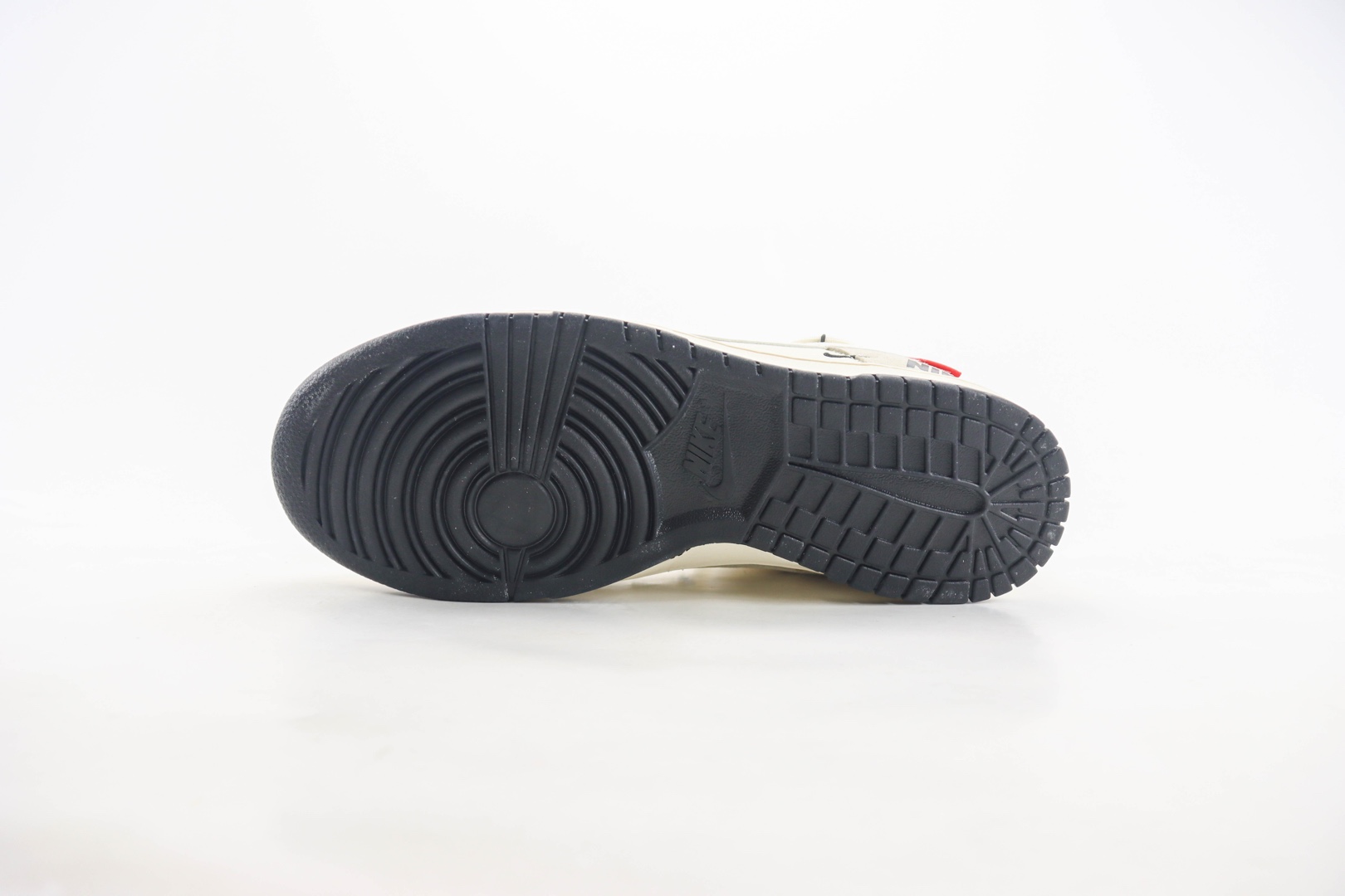 耐克Nike SB Dunk Low纯原版本低帮SB Dunk米灰抽绳绑带板鞋 莆田耐克代理 货号：XX3168-118