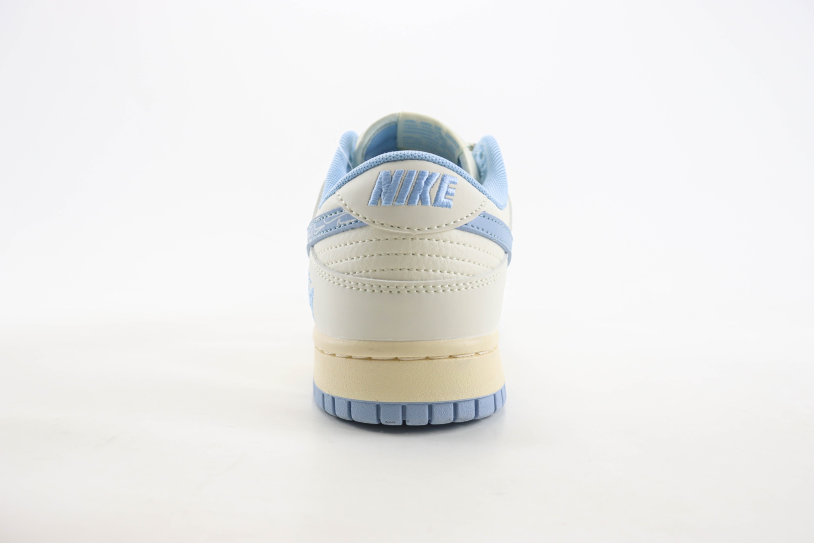 耐克Stussy x Nike SB Dunk Low纯原版本斯图西联名SB Dunk米蓝色多勾印花板鞋 莆田耐克代理 货号：XS6088-503