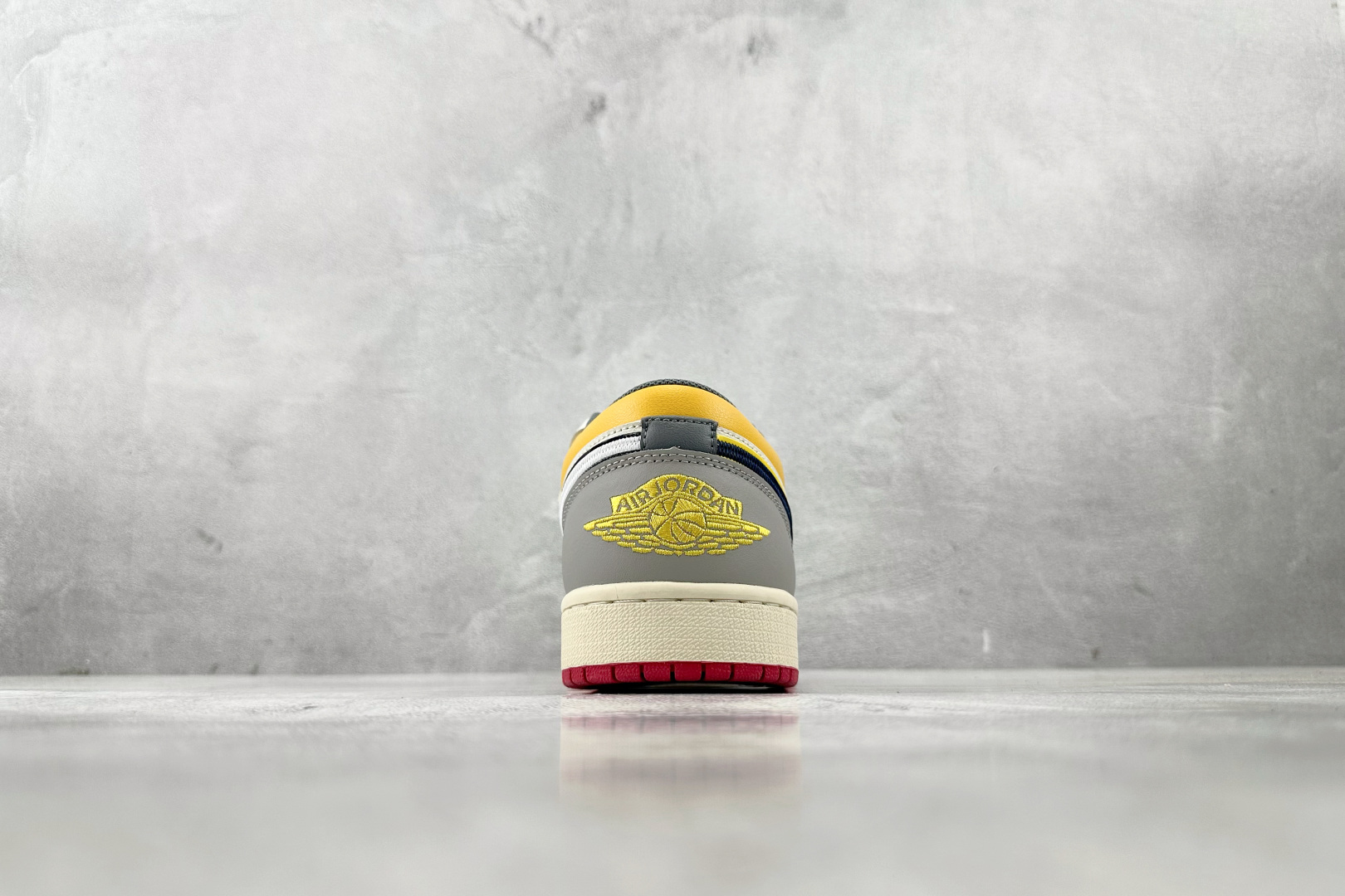 乔丹Air Jordan 1 Low纯原版本低帮AJ1帆白鸳鸯勾休闲运动篮球鞋 莆田AJ货源 货号：HV4511-133