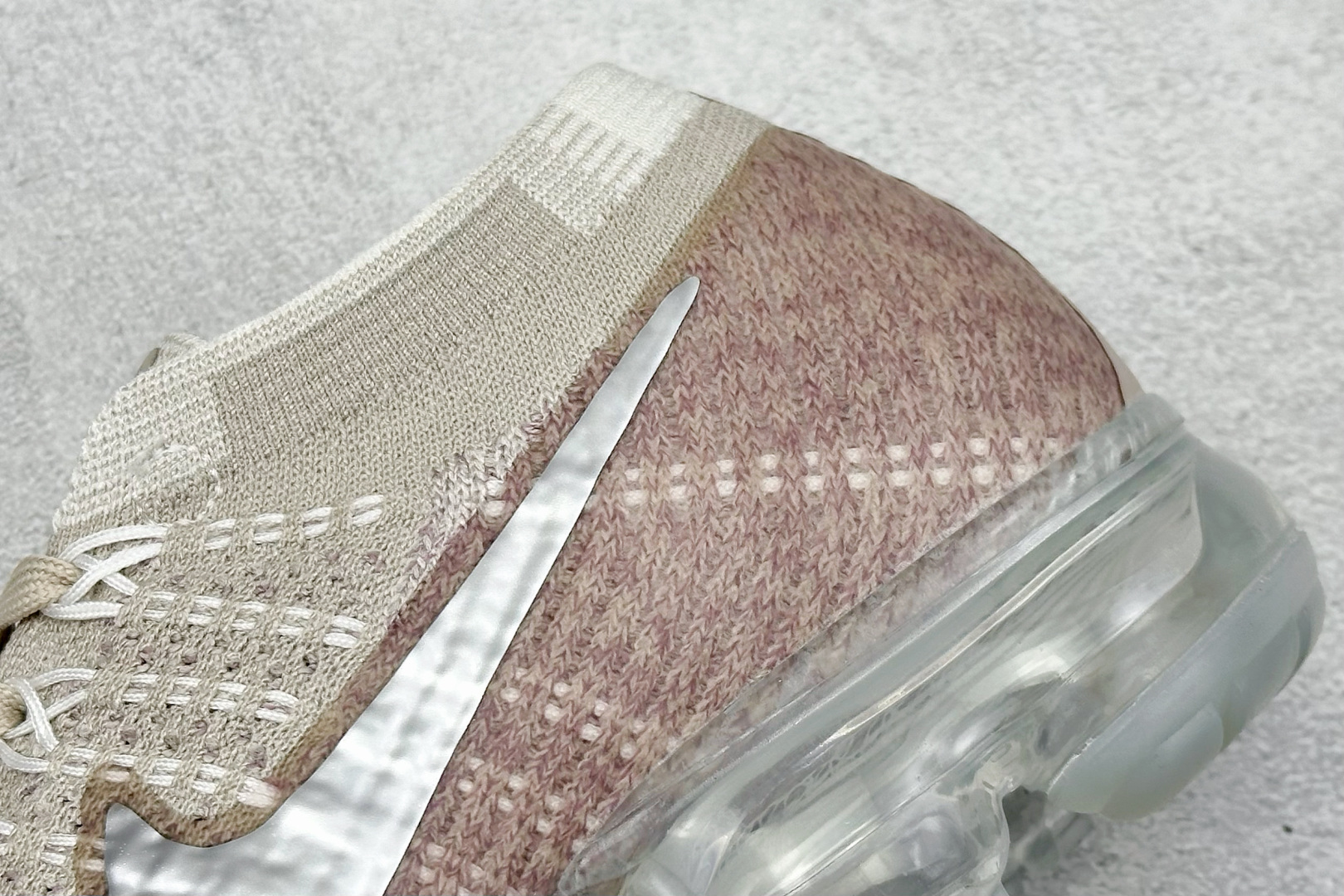 耐克Nike Air Vapormax Flyknit纯原版本樱花粉渐变全掌气垫跑鞋 莆田耐克工厂 货号：849557-202