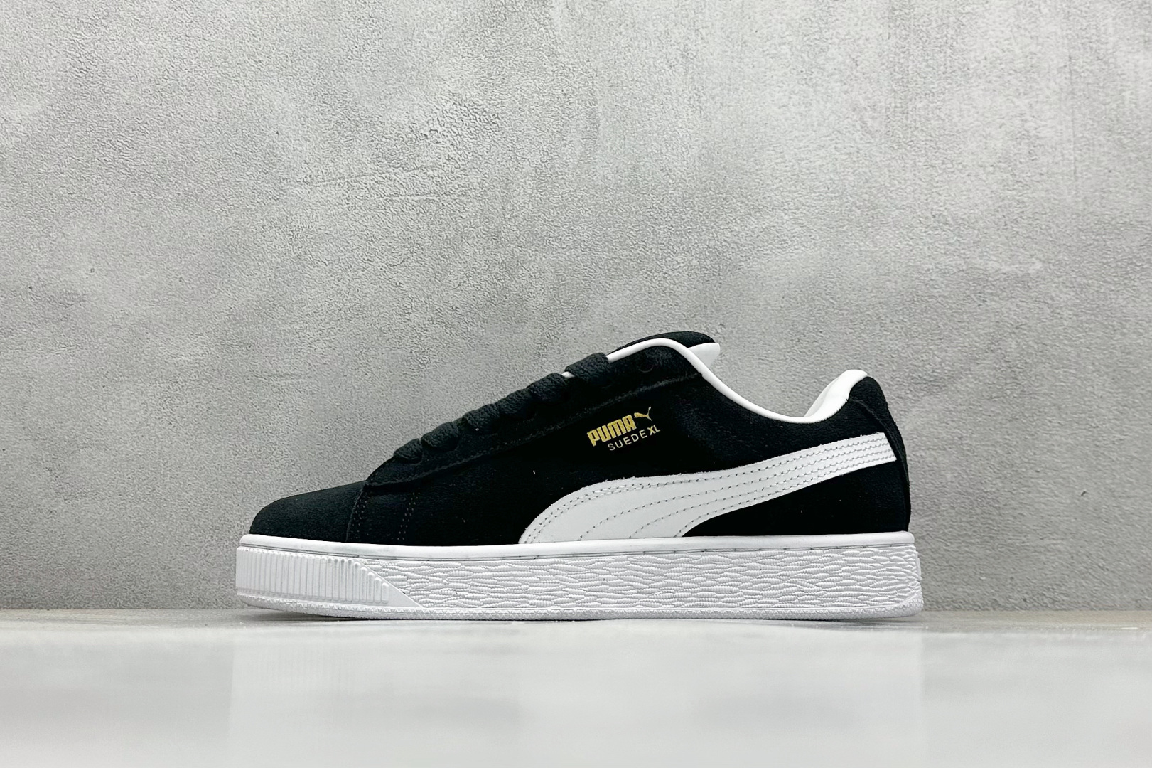 彪马Puma Suede XL纯原版本黑白金标防滑低帮板鞋 莆田彪马货源 货号：395205-02