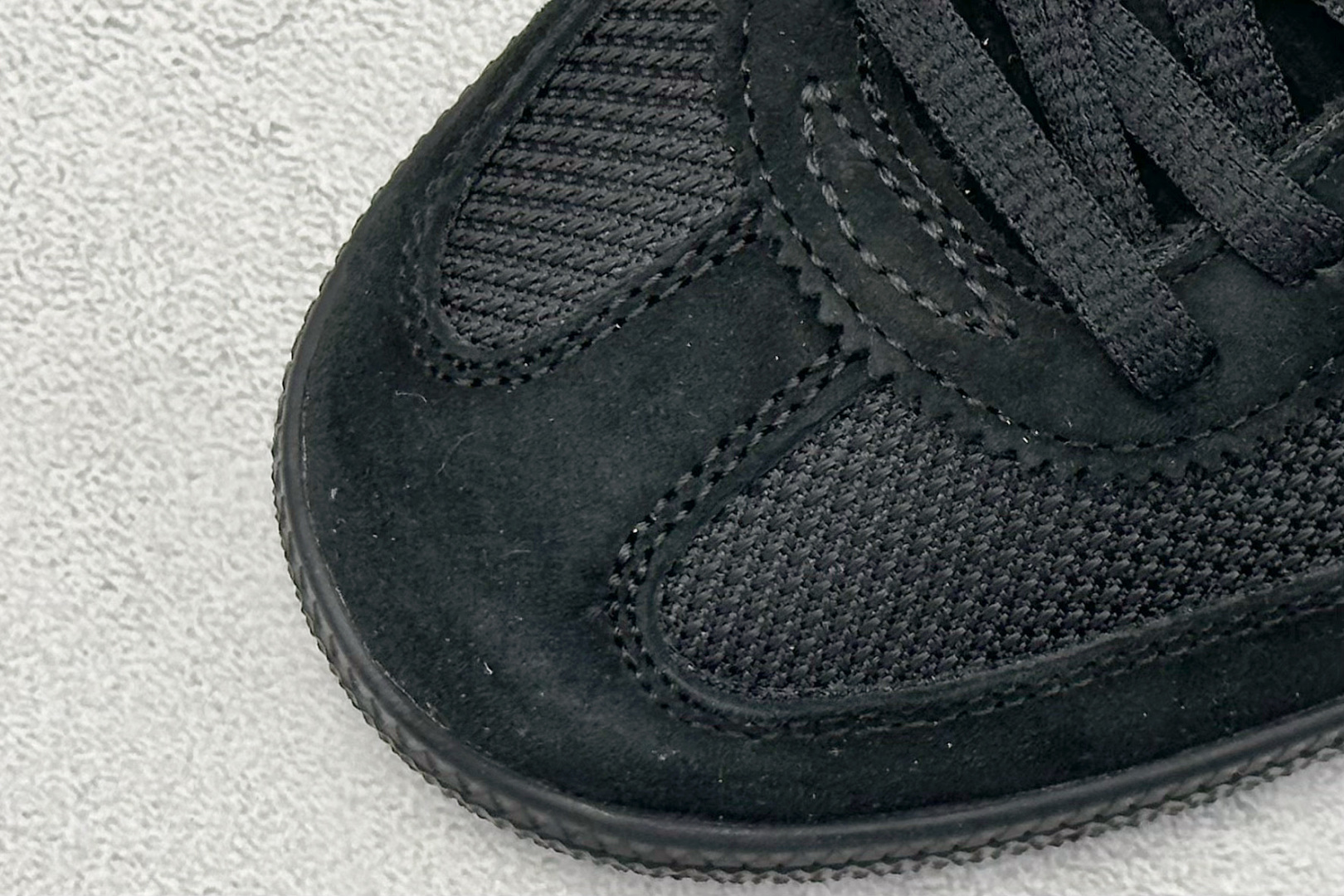 阿迪达斯adidas Originals Handball SPZL纯原版本手球运动员系列黑灰色板鞋 莆田鞋阿迪达斯货源 货号：IE6603