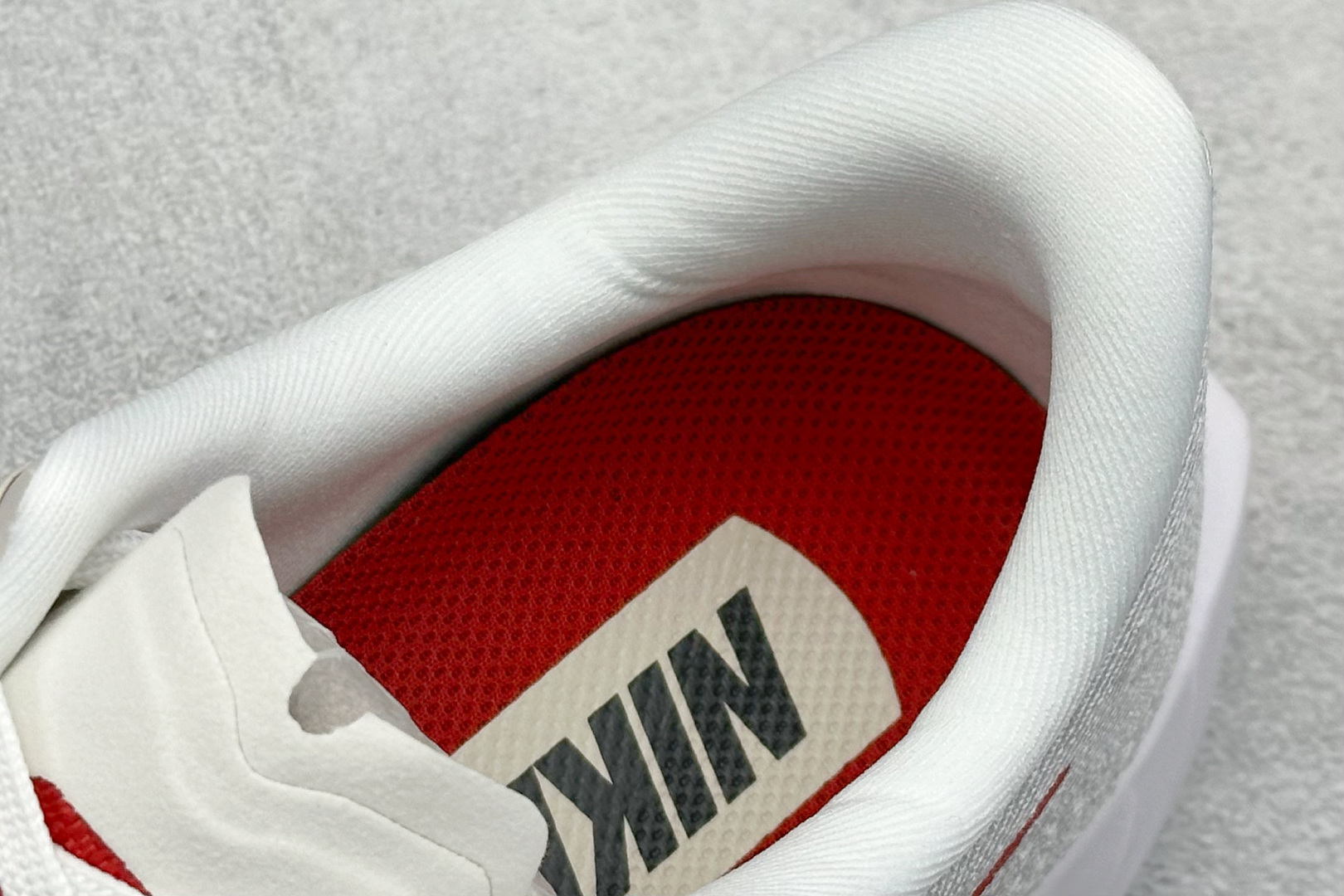 耐克Nike Pegasus Plus纯原版本超级飞马白红色缓震跑鞋 莆田耐克工厂 货号：FQ7262-003