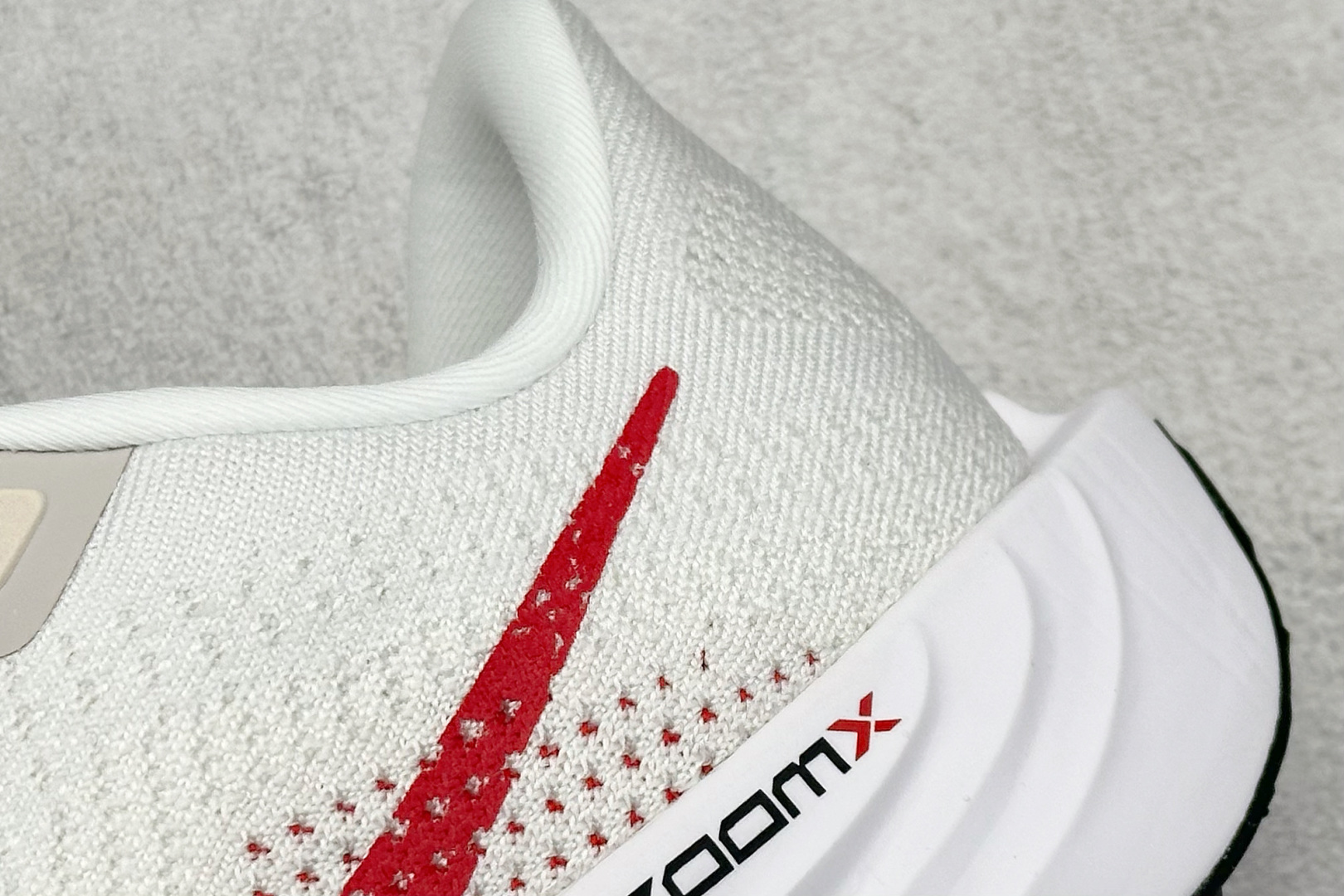 耐克Nike Pegasus Plus纯原版本超级飞马白红色缓震跑鞋 莆田耐克工厂 货号：FQ7262-003