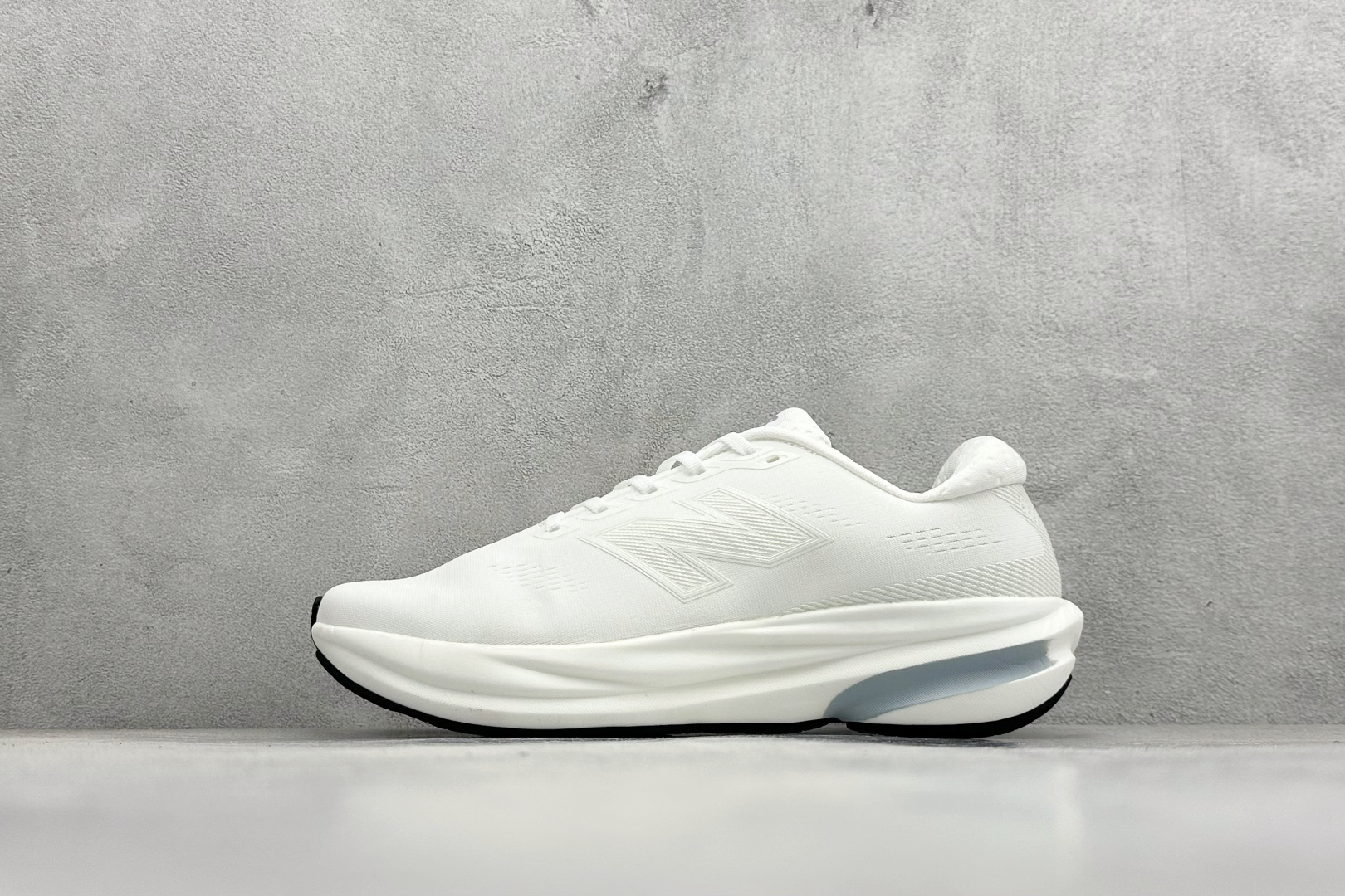新百伦New Balance W880纯原版本M880白色缓震跑鞋 莆田新百伦货源 货号：W880W15
