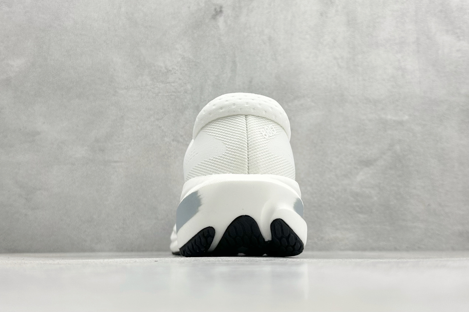 新百伦New Balance W880纯原版本M880白色缓震跑鞋 莆田新百伦货源 货号：W880W15