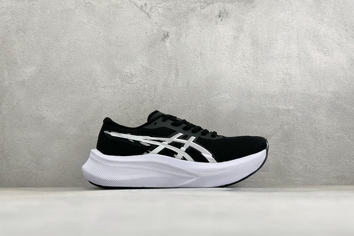 亚瑟士 Asics MAGIC SPEED 4 亚瑟士低帮专业越野跑步鞋 白银黑 侧面实拍图