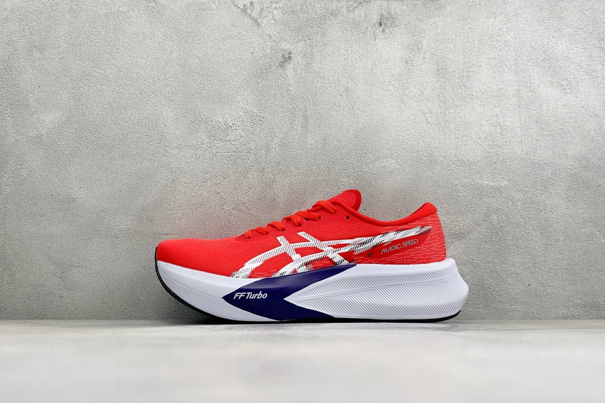 亚瑟士 Asics MAGIC SPEED 4 亚瑟士低帮专业越野跑步鞋 白银红 正面实拍图
