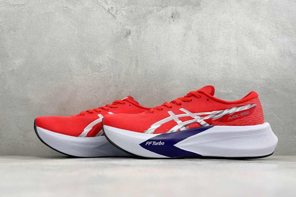 亚瑟士 Asics MAGIC SPEED 4 亚瑟士低帮专业越野跑步鞋 白银红 鞋跟实拍图