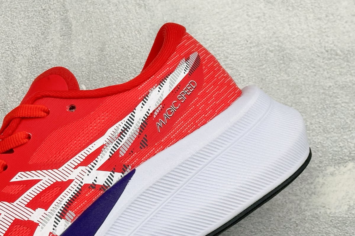 亚瑟士 Asics MAGIC SPEED 4 亚瑟士低帮专业越野跑步鞋 白银红 细节实拍图