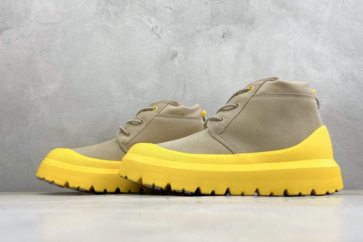 其他品牌 UGG Neumel Weather Hybrid 秋冬羊毛一体雪地靴 米银黄 鞋跟实拍图