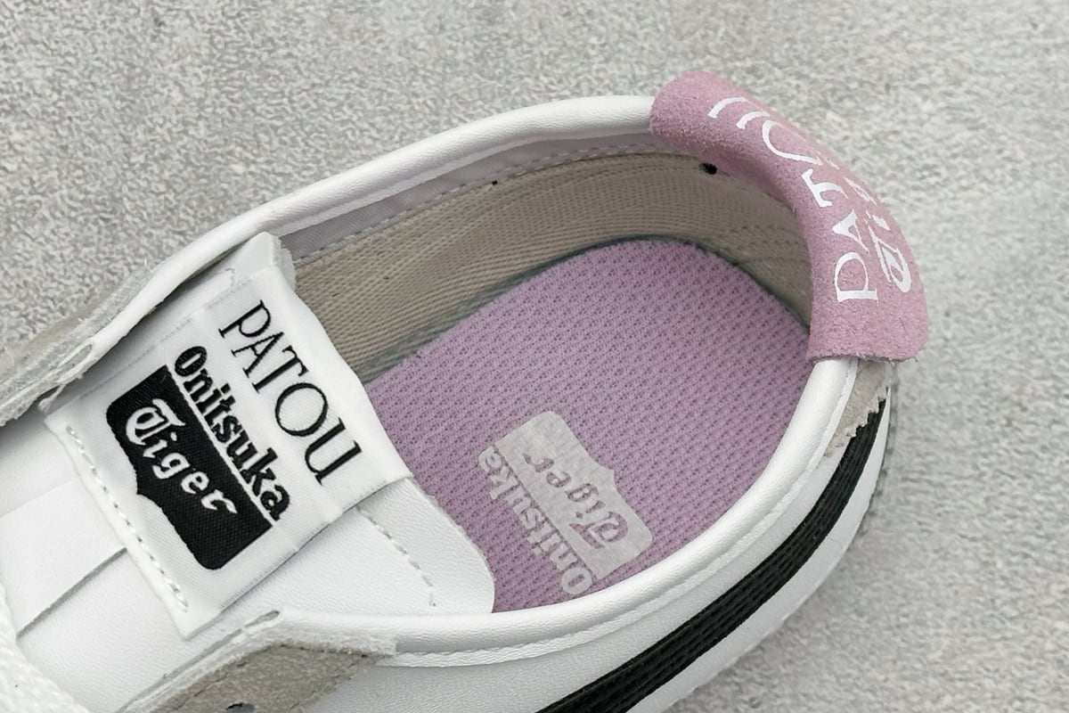 昂跑 On Onitsuka Tiger MEXICO66 Paraty 银粉黑 上脚实拍图