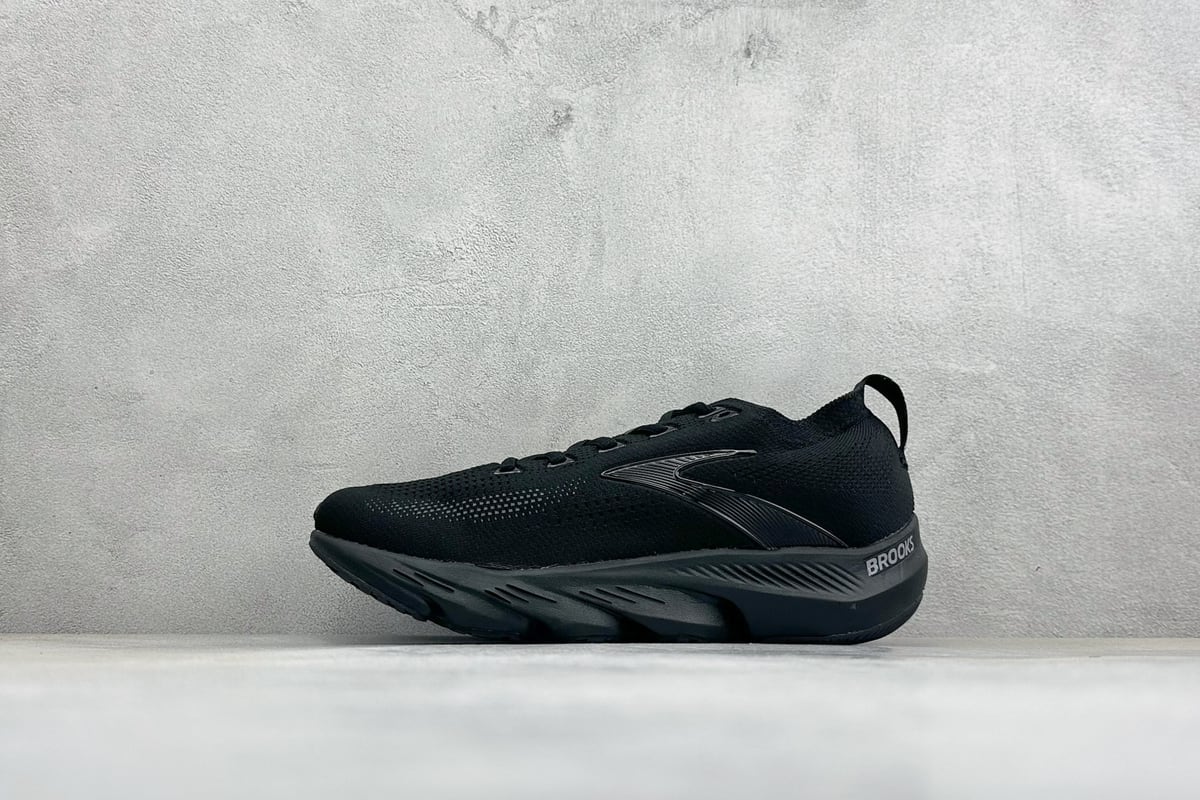 布鲁克斯 Brooks Glycerin Flex 减震耐磨支撑透气 低帮休闲跑步鞋 黑 正面实拍图