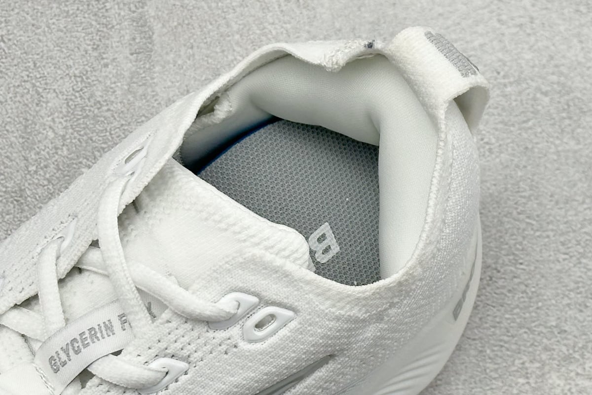 布鲁克斯 Brooks Glycerin Flex 减震耐磨支撑透气 低帮休闲跑步鞋 白银棕 上脚实拍图