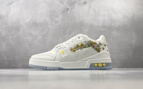 路易威登LOUIS VUITTON Trainer 白色纯原版本 货号：1AJS60