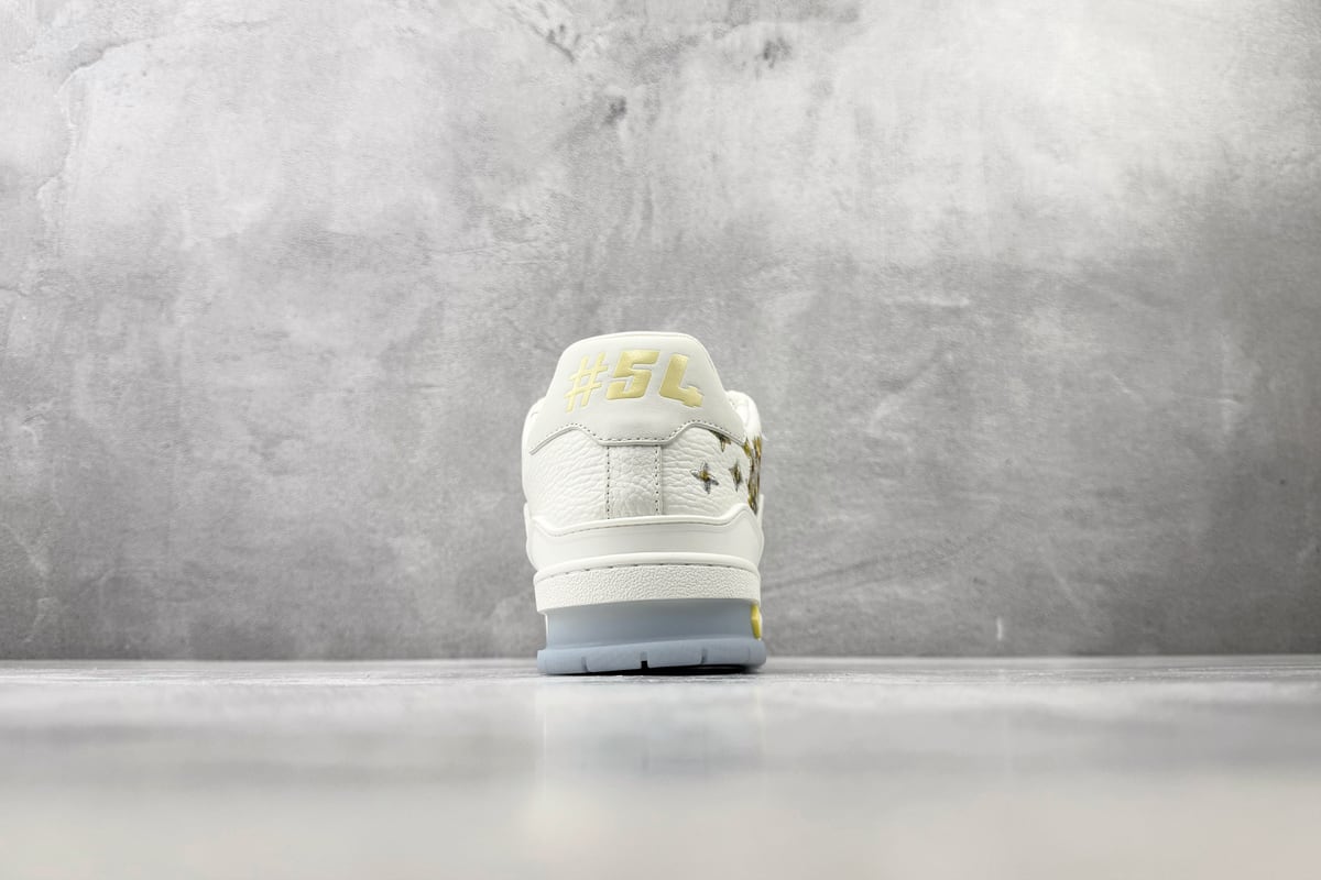 路易威登 LOUIS VUITTON Trainer 白色 细节实拍图