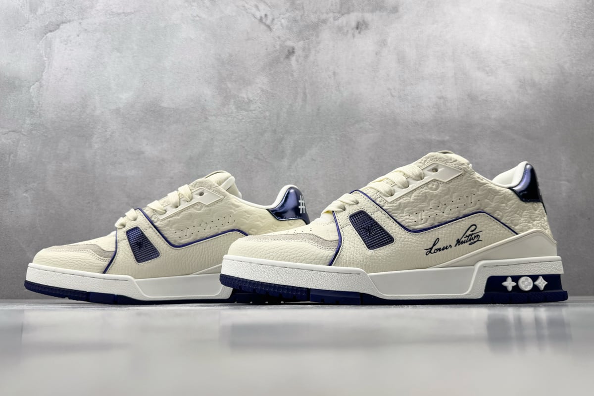 路易威登 LOUIS VUITTON Trainer 白蓝 鞋跟实拍图