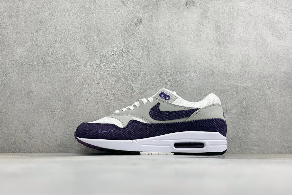 耐克 Nike Air Max 1 耐克气垫 缓震 耐磨运动鞋 黑白蓝 正面实拍图