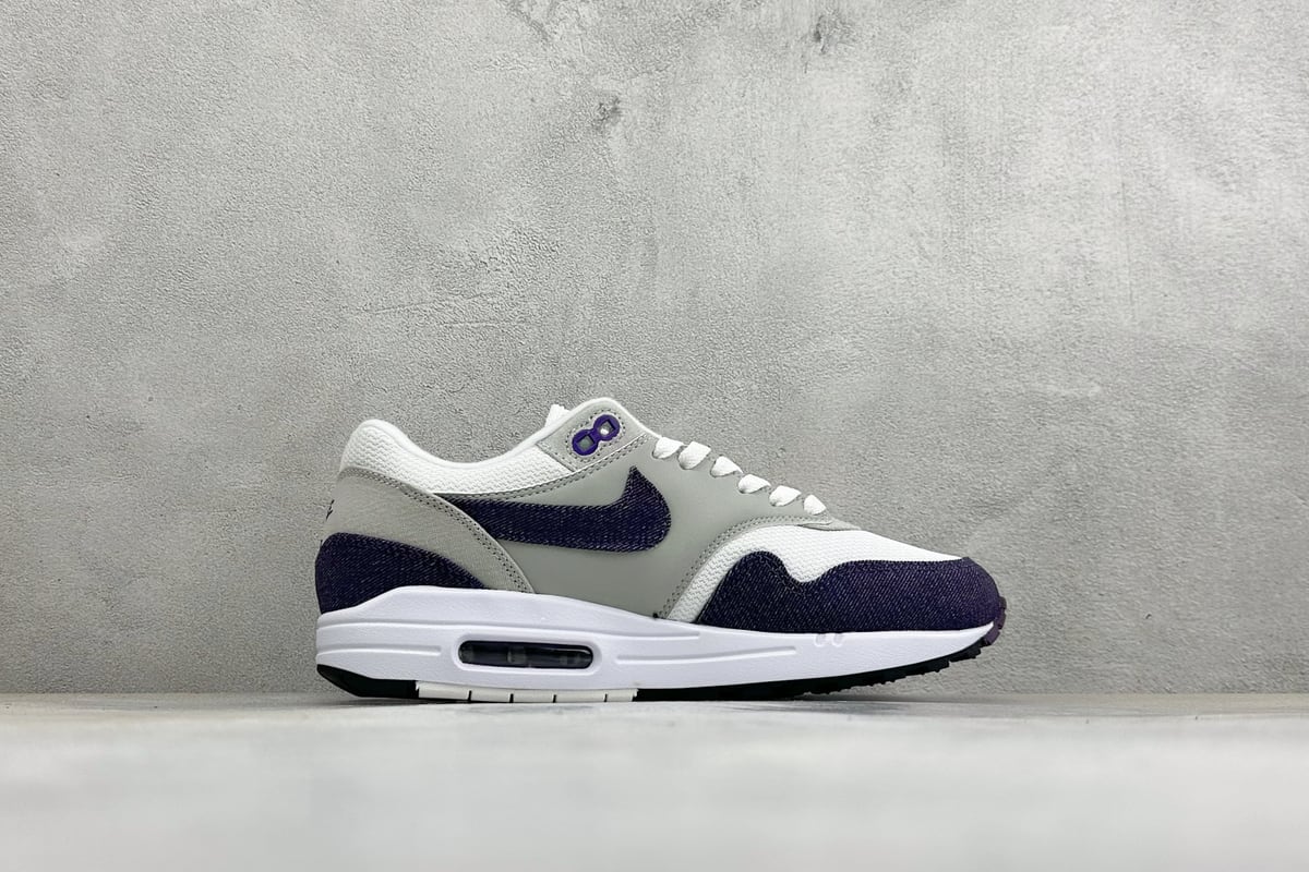 耐克 Nike Air Max 1 耐克气垫 缓震 耐磨运动鞋 黑白蓝 侧面实拍图