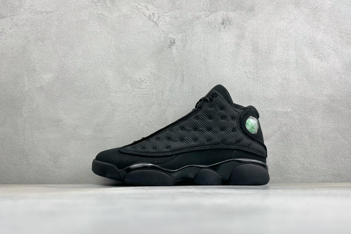 乔丹 Air Jordan 13 Retro Bred 减震防滑 高帮 复古篮球鞋 黑色 正面实拍图