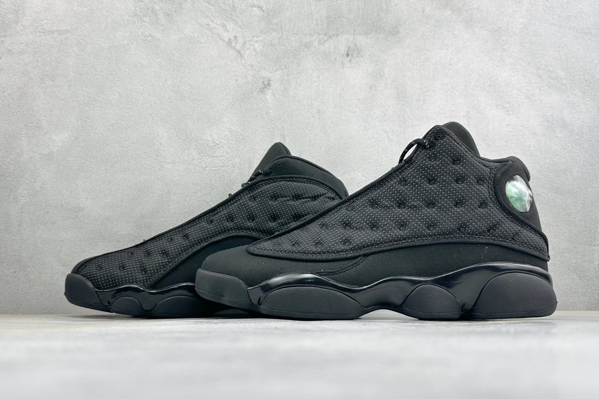 乔丹 Air Jordan 13 Retro Bred 减震防滑 高帮 复古篮球鞋 黑色 鞋跟实拍图