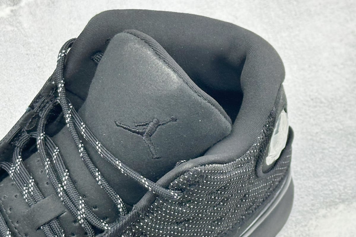 乔丹 Air Jordan 13 Retro Bred 减震防滑 高帮 复古篮球鞋 黑色 上脚实拍图