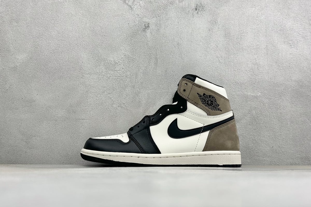 乔丹 Air Jordan 1 Retro High Og 黑摩卡 白银橙 正面实拍图
