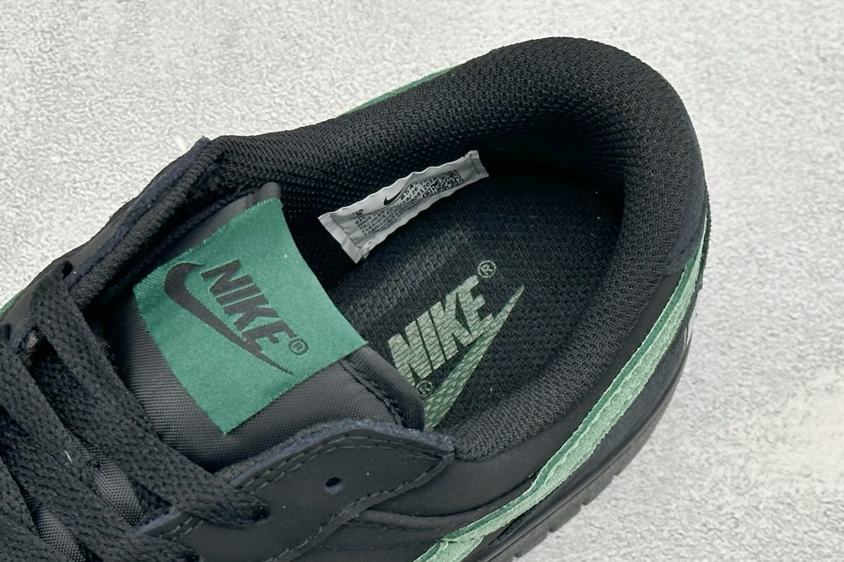 耐克 Nike BIG LOW 耐克 简约百搭 減震耐磨 低帮板鞋 银蓝绿 上脚实拍图