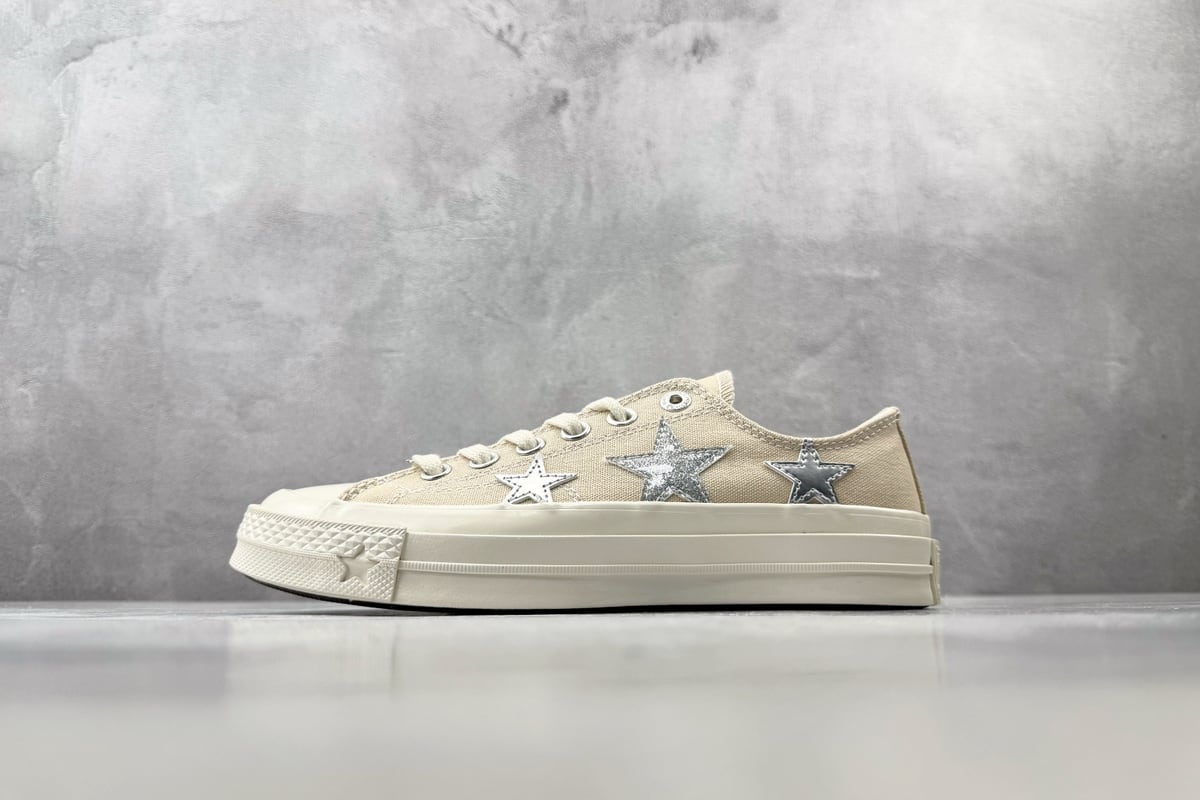 匡威 Converse CHUCK 70 X 星星印花 米色 • 米银棕 正面实拍图