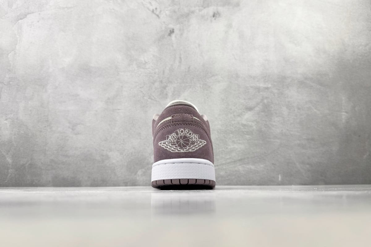 乔丹 Air Jordan 1 浅紫 银粉红 细节实拍图