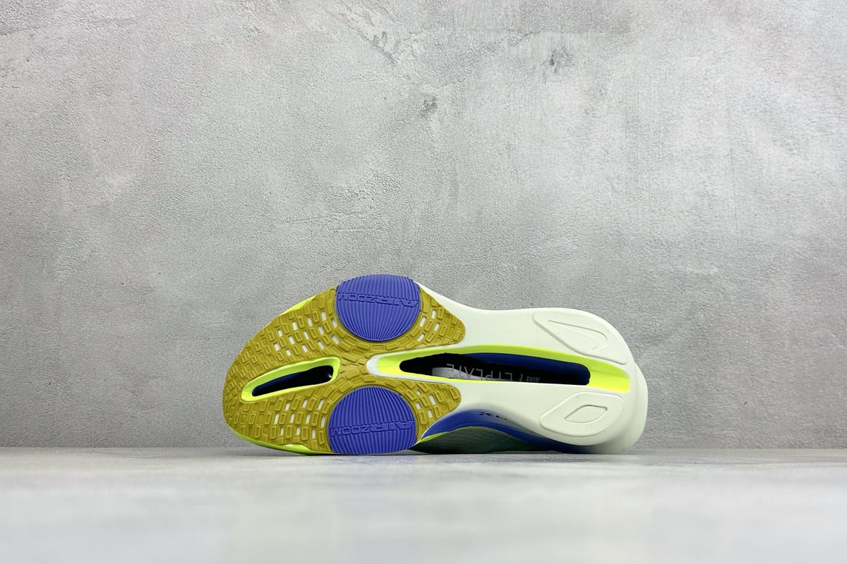 耐克 Nike Zoom VaporFly Next 3% "Prototype" 白银绿 鞋头实拍图
