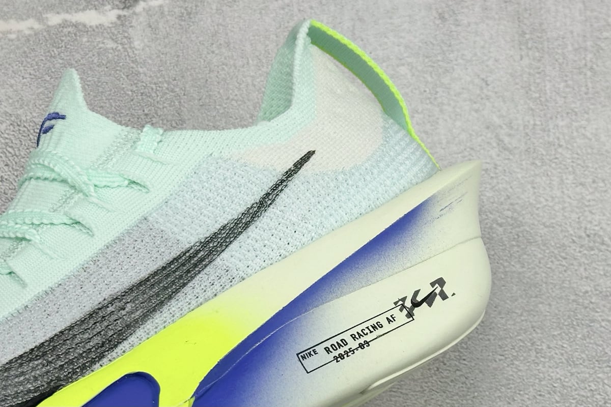 耐克 Nike Zoom VaporFly Next 3% "Prototype" 白银绿 细节实拍图