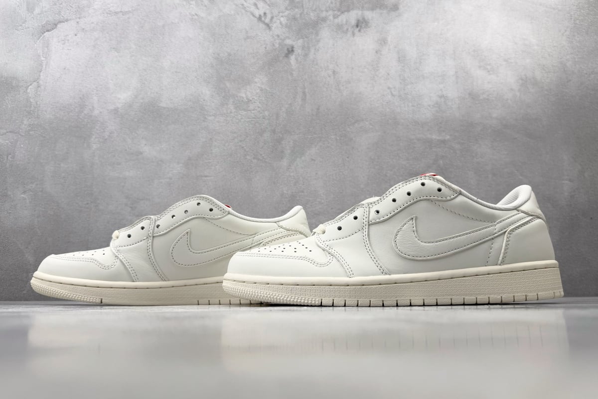 乔丹 Air Jordan 1 Retro OG 白色 鞋跟实拍图