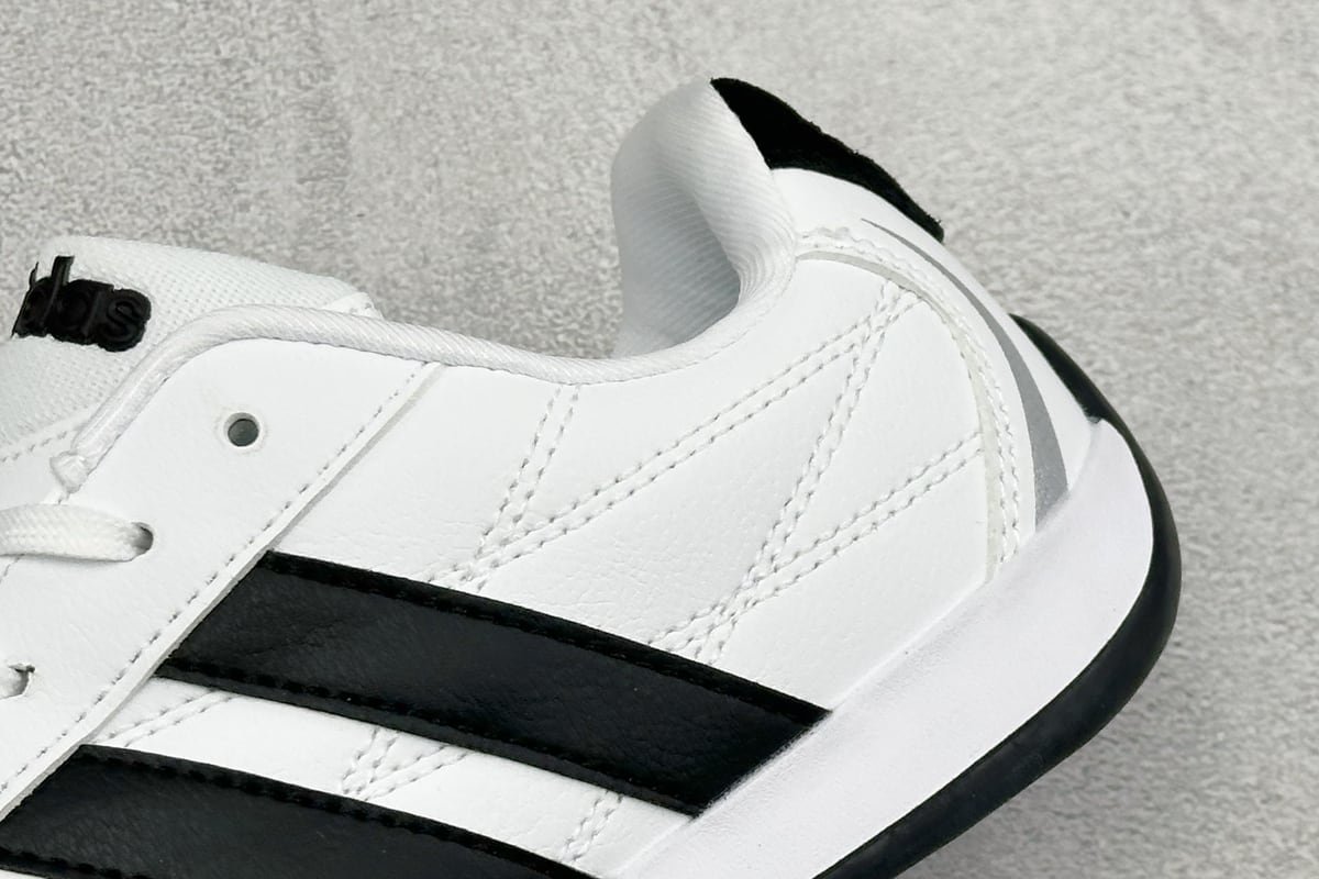 阿迪达斯 Adidas Trainers 赛车跆拳道二代 阿迪经典复古慢跑鞋 白银 细节实拍图