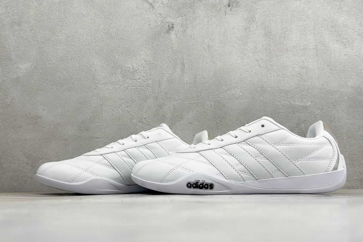 阿迪达斯 Adidas Originals Adiracer 白黑 鞋跟实拍图