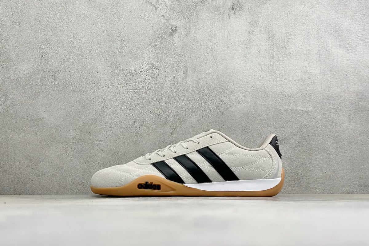 阿迪达斯 Adidas Originals Adiracer 2026 银橙黑 正面实拍图