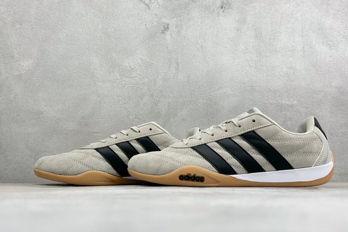 阿迪达斯 Adidas Originals Adiracer 黑 鞋跟实拍图
